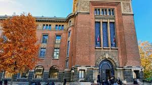 Université de Droit PARIS DESCARTES à Malakoff, département des Hauts de Seine.